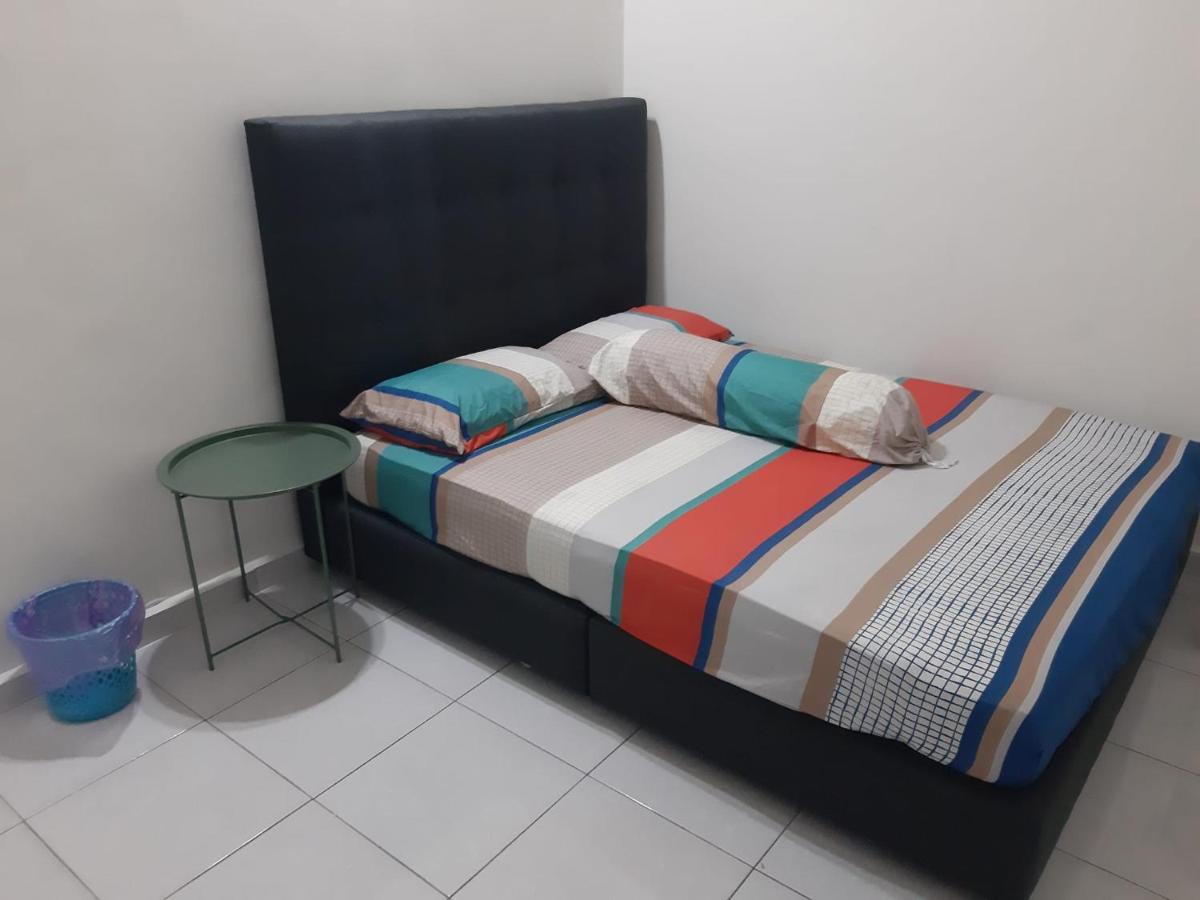 Rumah Armand Melaka 4Br Fully Aircond المظهر الخارجي الصورة