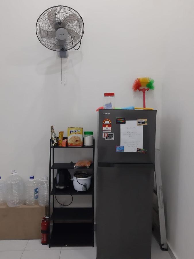 Rumah Armand Melaka 4Br Fully Aircond المظهر الخارجي الصورة