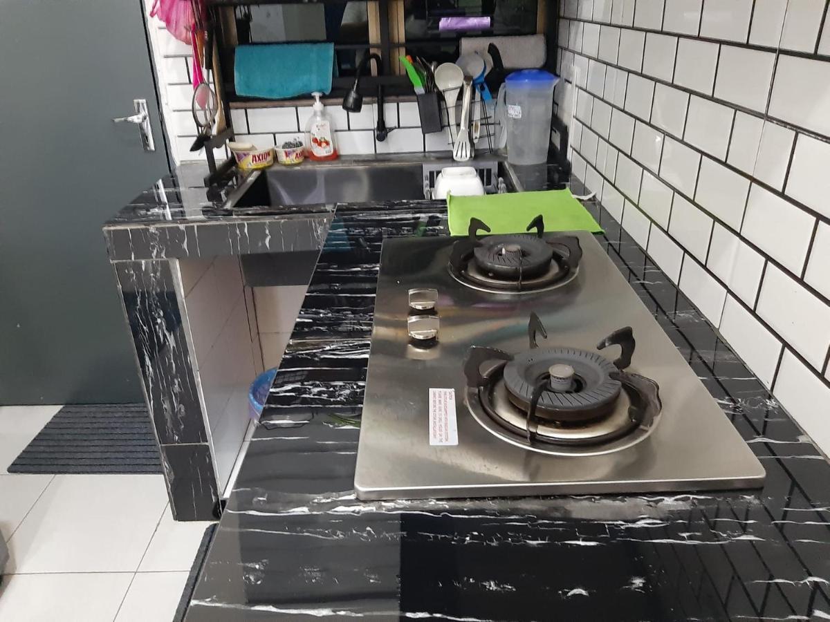 Rumah Armand Melaka 4Br Fully Aircond المظهر الخارجي الصورة
