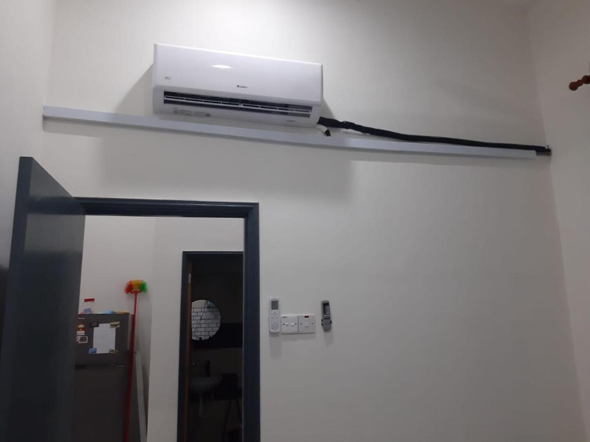 Rumah Armand Melaka 4Br Fully Aircond المظهر الخارجي الصورة